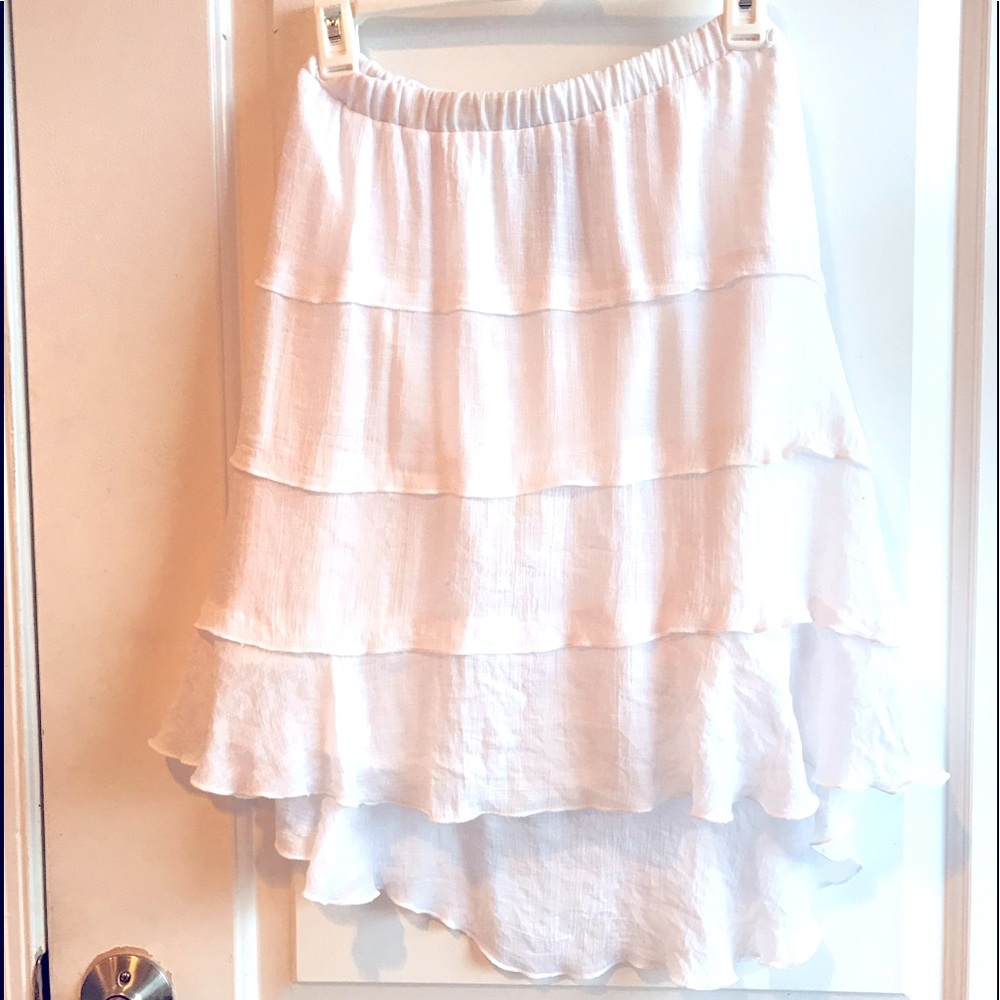 IZ Byer Woman’s White Skirt size small
